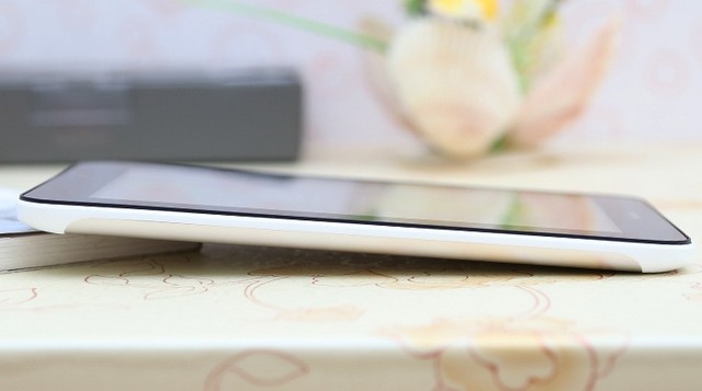 Cận cảnh Huawei MediaPad 7 dùng chip lõi tứ giá 2,79 triệu đồng