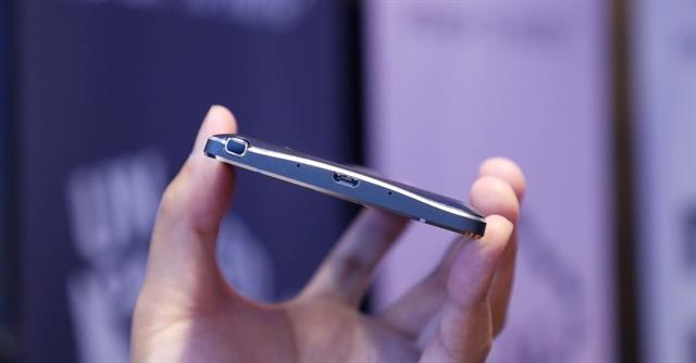 Nhưng không mang đến tính thẩm mỹ cao như ở Galaxy Note 4