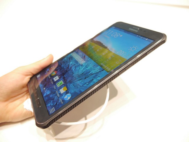 Trên tay Galaxy Tab Active
