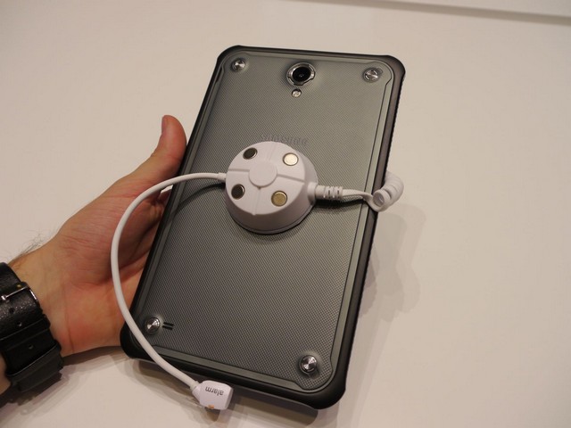 Trên tay Galaxy Tab Active