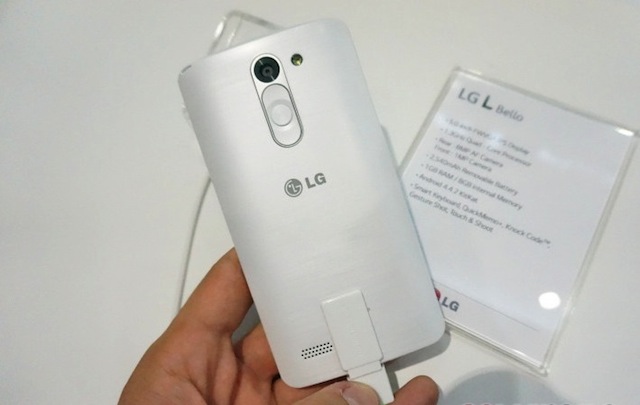 Mặt sau tương tự LG G3