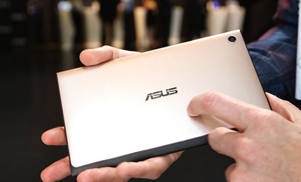 Máy sẽ được bán ra cùng với 3 gam màu: đỏ Burgundy, vàng Champagne và đen Gentle