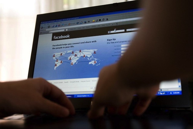 Người hướng ngoại thích điều khiển Facebook