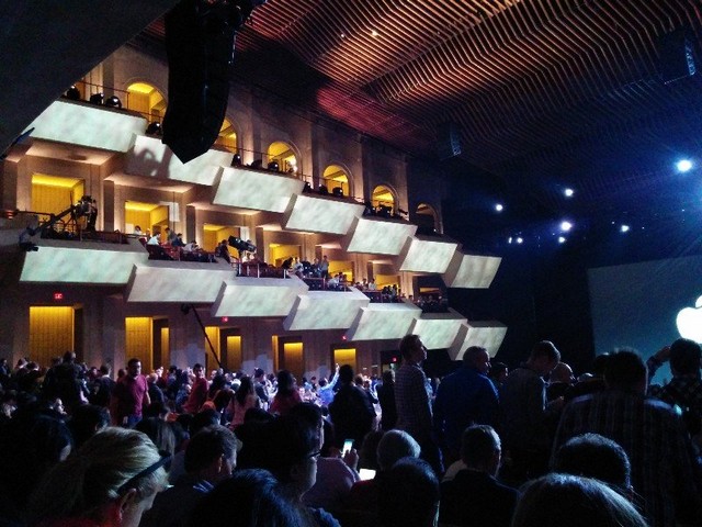 Toàn cảnh buổi ra mắt sản phẩm mới của Apple