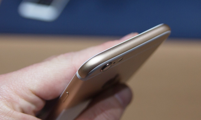 Mặt trên iPhone 6
