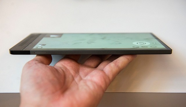 Trên tay tablet màn hình 2K mỏng nhất thế giới của Dell