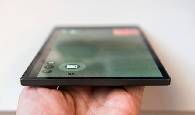 Trên tay tablet màn hình 2K mỏng nhất thế giới của Dell