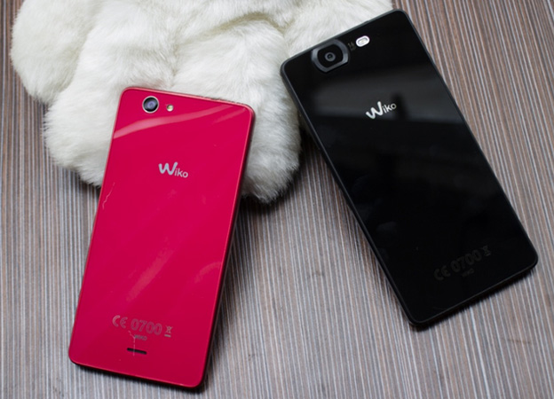 Mặt lưng Hight way màu đỏ đen Mặt lưng Hight way màu đỏ đen