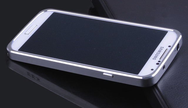 SM-A700 mới là đối thủ thực sự của iPhone 6?