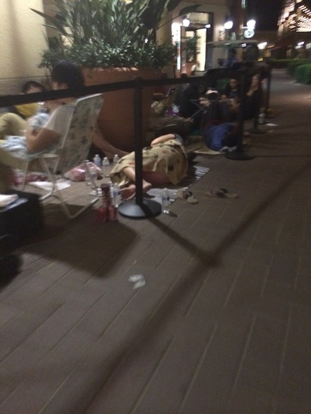 Những người chờ đợi iPhone 6 tại Mỹ