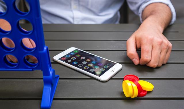 iPhone 6 Plus xách tay giá bán còn cao hơn cả một chiếc Vespa Sprint