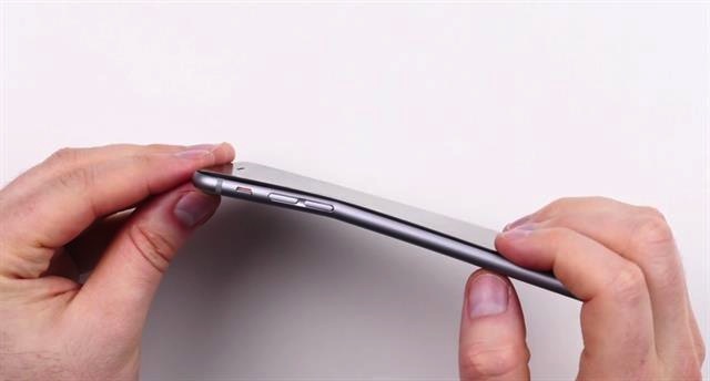 iPhone 6 Plus cũng có thể uốn cong?