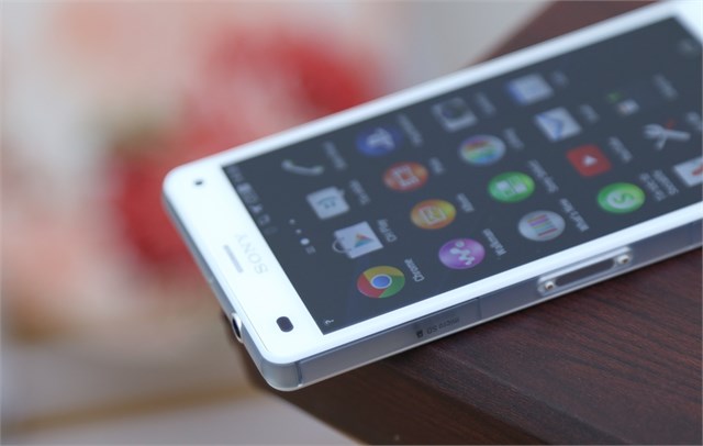 Xperia Z3 Compact Xperia Z3 Compact