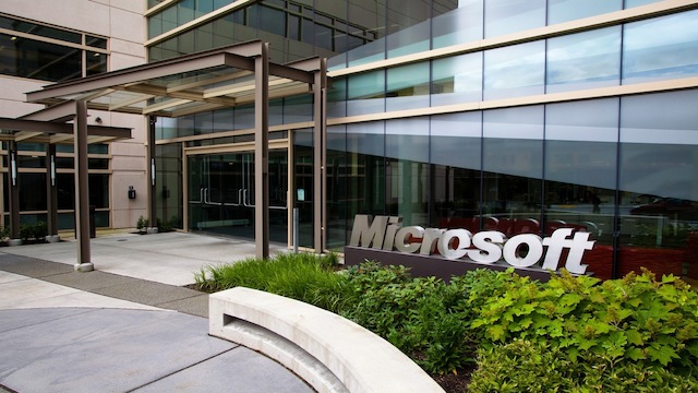 50 nhà sản xuất sát cánh cùng Microsoft