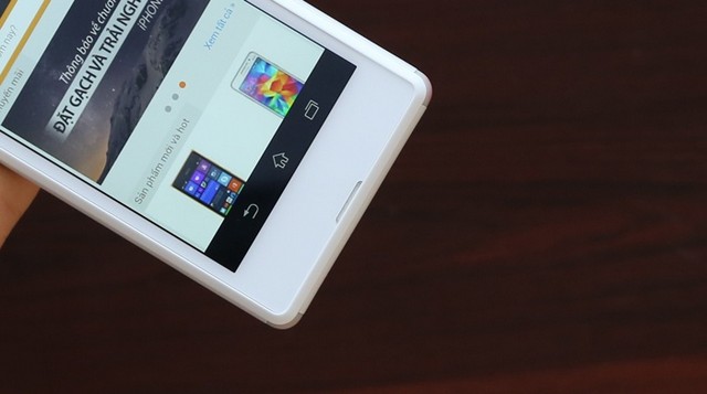 Cận cảnh Xperia E3 dùng chip Qualcomm 4 nhân tại Thegioididong