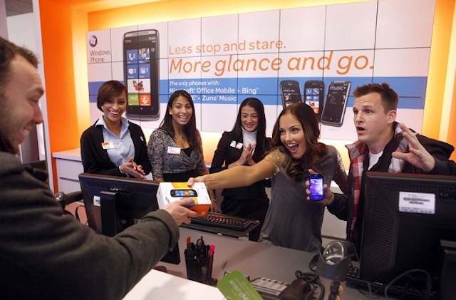 Người dùng không nhất thiết phải chọn Windows Phone