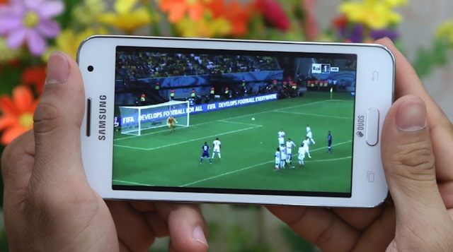 Màn hình IPS của LG L Fino tốt hơn TFT của Samsung Galaxy Core 2