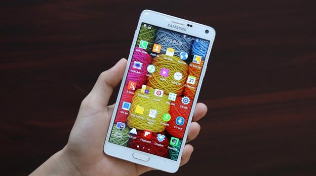 Máy chạy Android 4.4.4 KitKat khi bán ra