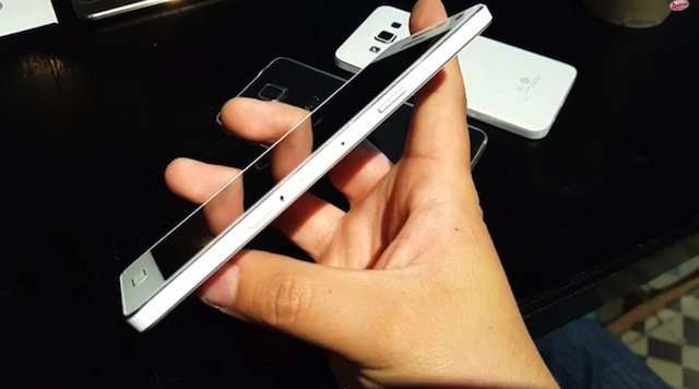 Galaxy A5 trong một bức ảnh rò rỉ