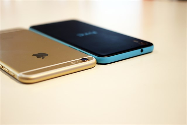 HTC Desire Eye HTC Desire Eye