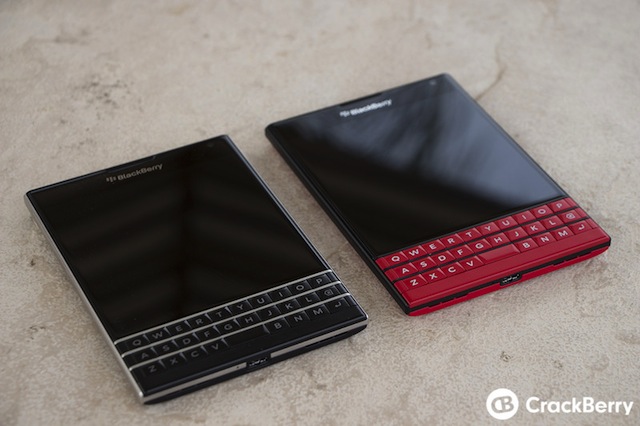 Bộ ảnh BlackBerry PassPort đỏ trắng