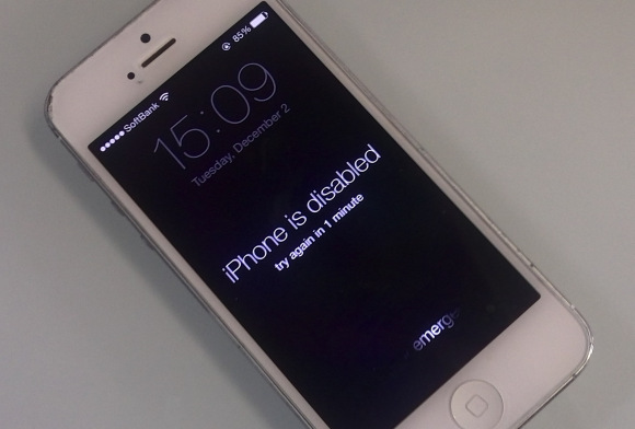 iPhone bị khóa