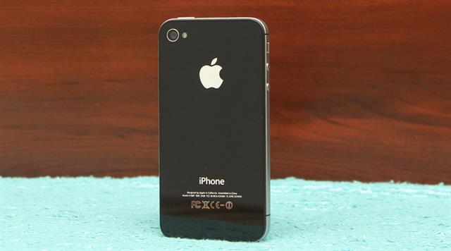 Apple iPhone 4S 8GB được thegioididong phân phối với giá bán tham khảo khoảng 8.390.000 đồng