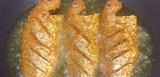 Hướng dẫn cơ hội chế thay đổi khoản cá chiên sả ớt thơm nức ai ai cũng quí mê