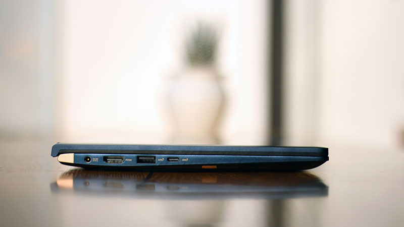 Đánh giá ASUS Zenbook UX333 Đánh giá ASUS Zenbook UX333