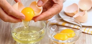  đắp mặt nạ lòng trắng trứng gà 
