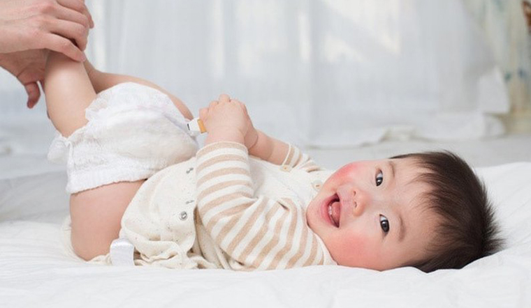 Trẻ sơ sinh bị hăm tã: Nguyên nhân, cách chữa trị hăm tã cho trẻ