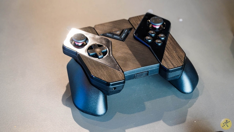 Bộ điều khiển Kunai chính hãng, cho cảm giác rất giống với bộ điều khiển Nintendo Switch, có rất nhiều nút để hoạt động. Bộ điều khiển Kunai chính hãng, cho cảm giác rất giống với bộ điều khiển Nintendo Switch, có rất nhiều nút để hoạt động.