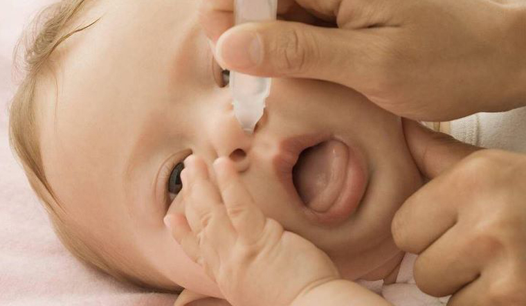 14 cách trị nghẹt mũi cho trẻ sơ sinh tại nhà hiệu quả, an toàn