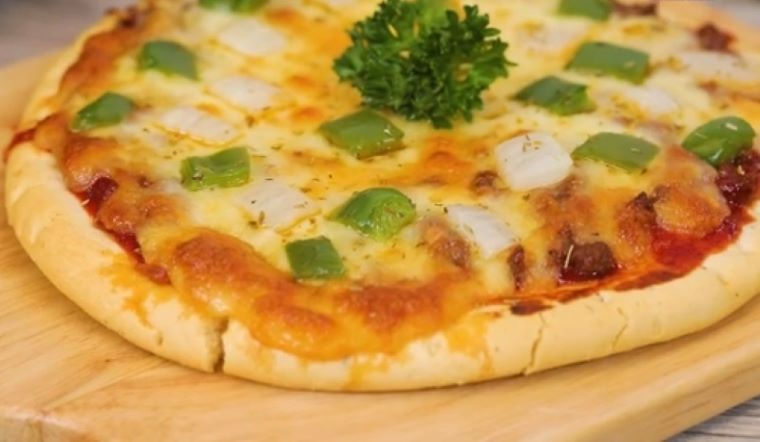 Cách làm bánh pizza bò bằm đơn giản nhưng ngon tuyệt