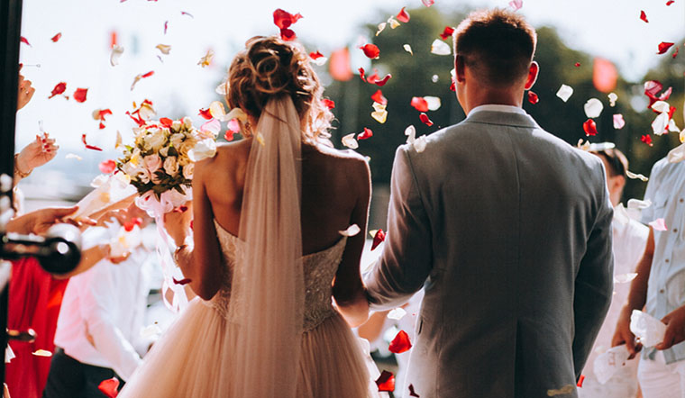 10 bài nhạc đám cưới nhẹ nhàng lãng mạn, dễ thuộc nhất bằng tiếng Anh
