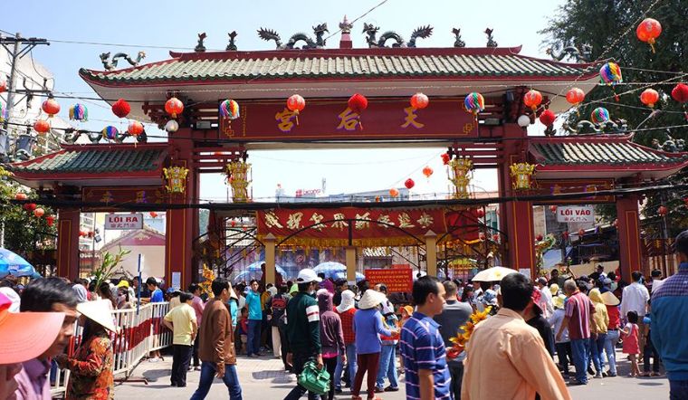 Khám phá lễ hội chùa Bà Thiên Hậu Bình Dương của người Hoa