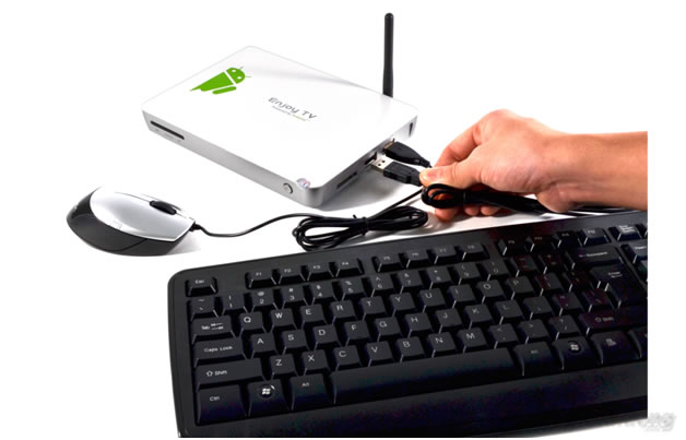 TV Box ATV1000 có kết nối đơn giản với chuột và bàn phím sử dụng như trên một chiếc máy tính