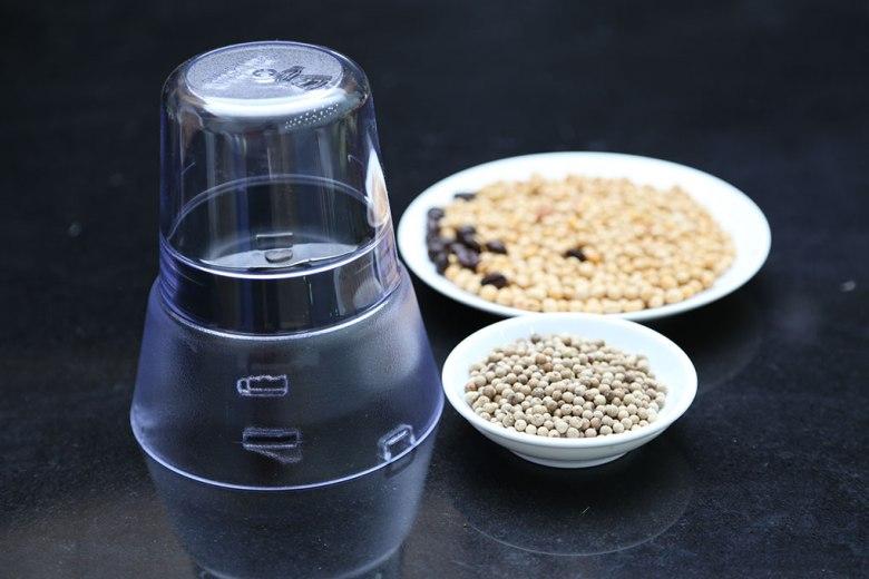 Xay khô hiệu quả với lưỡi dao bén, không gỉ Xay khô hiệu quả với lưỡi dao bén, không gỉ