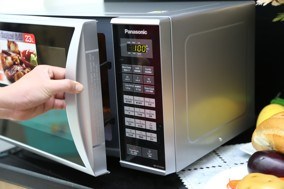 lo-vi-song-Panasonic-PALM-NN-GT353MYUE-08