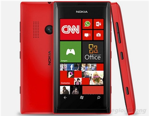 Nokia Lumia 505 có thiết kế khá đẹp mắt