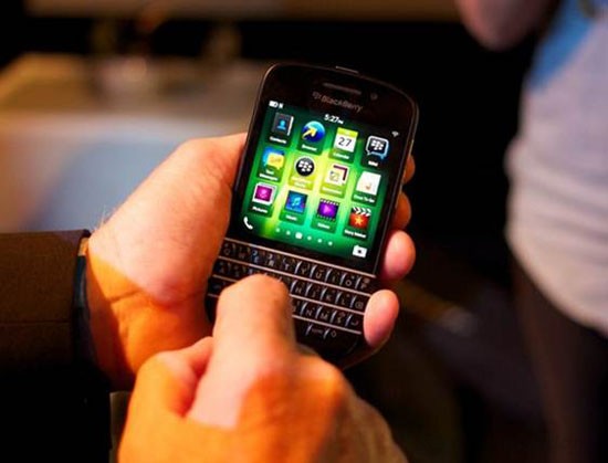 BB Q10 kết hợp giữa bàn phím Qwerty và màn hình cảm ứng đem lại cảm giác cực kỳ mới mẻ
