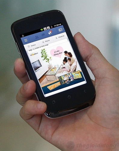 Q-Smart S5 cho khả năng lướt Facebook với kết nối WiFi tốc độ cao