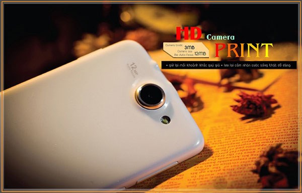 Camera của Mobell Paladin Camera của Mobell Paladin được bảo vệ bằng một vòng kim loại sáng bóng