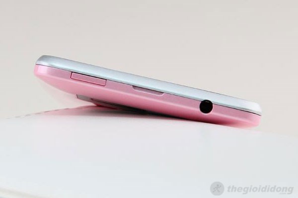 Kiểu dáng quyễn rũ hấp dẫn của HTC Desire L
