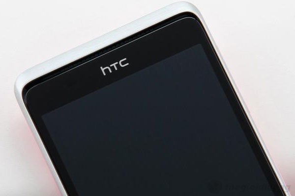 Quản lý danh bạ tốt hơn trên HTC Desire Dual SIM