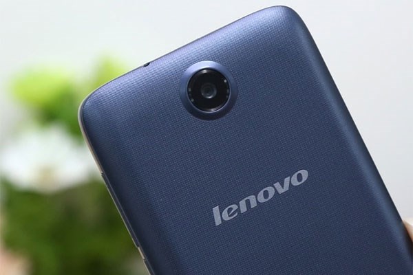 Lenovo A526 smartphone có camera 5MP