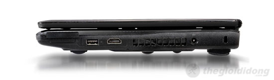 Cạnh phải của MSI CR460 003XVN có khóa Kensington, jack nguồn, khe tản nhiệt, HDMI, USB 2.0 và khe đọc thẻ nhớ