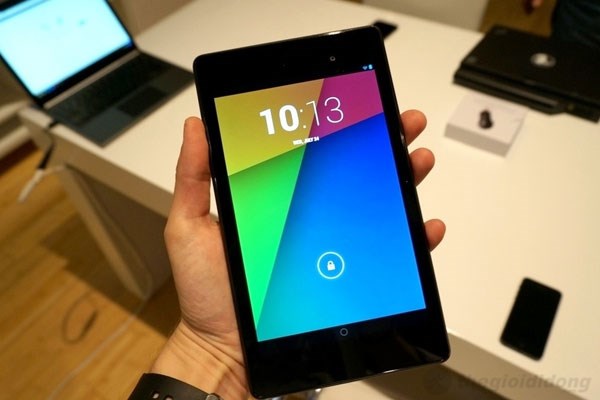 Nexus 7 2013 sở hữu màn hình Full HD vô cùng sắc nét