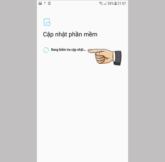 Bước 3: Máy đang kiểm tra bản cập nhật.