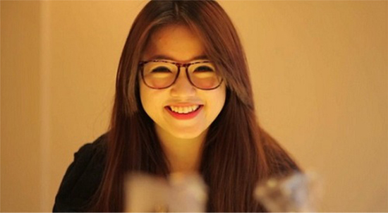 Kính với khuôn mặt tròn